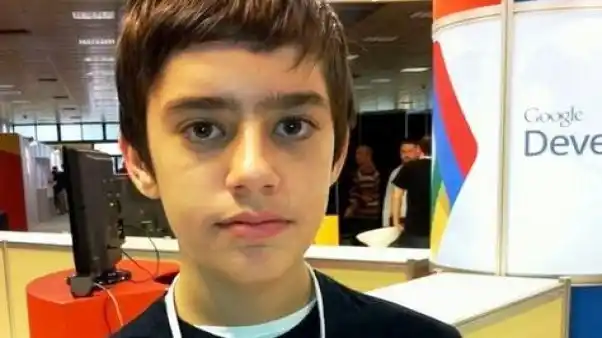 Un chico de 12 años, contratado por Google como programador