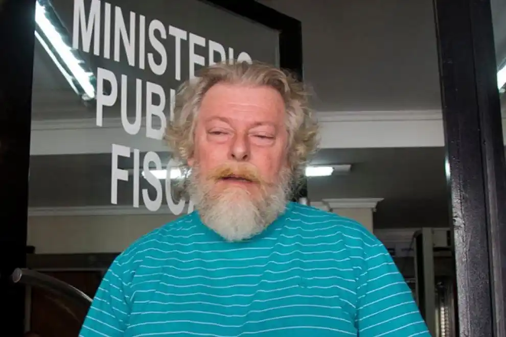 Allanado. Mena quedó detenido en el marco de la investigación