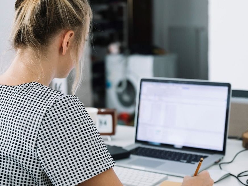 La selección de talento puede combinar IA y soft skills.