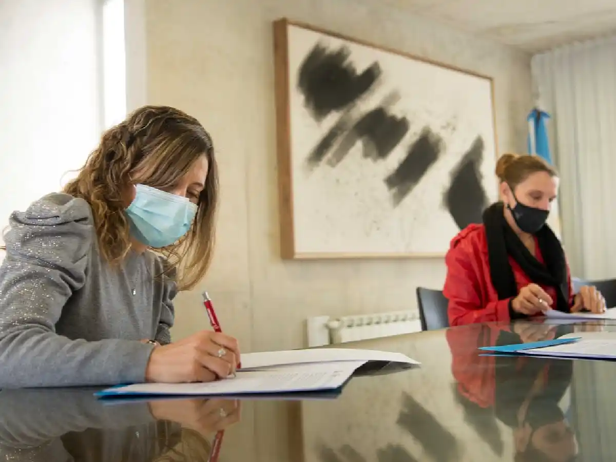 Estudiantes de arquitectura  transformarán viviendas sociales  para liberarlas de la estigmatización