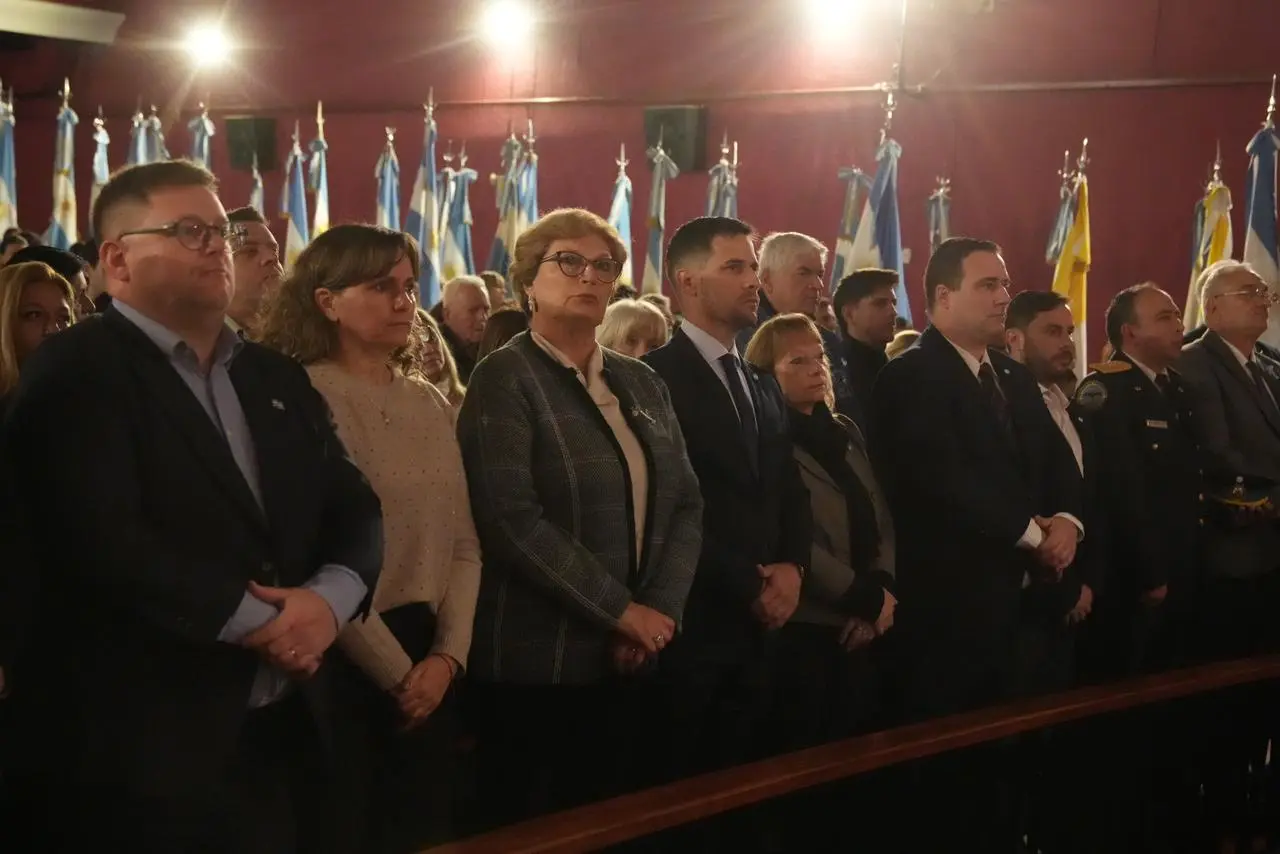 Rafaela conmemoró el 216° aniversario de la Revolución de Mayo