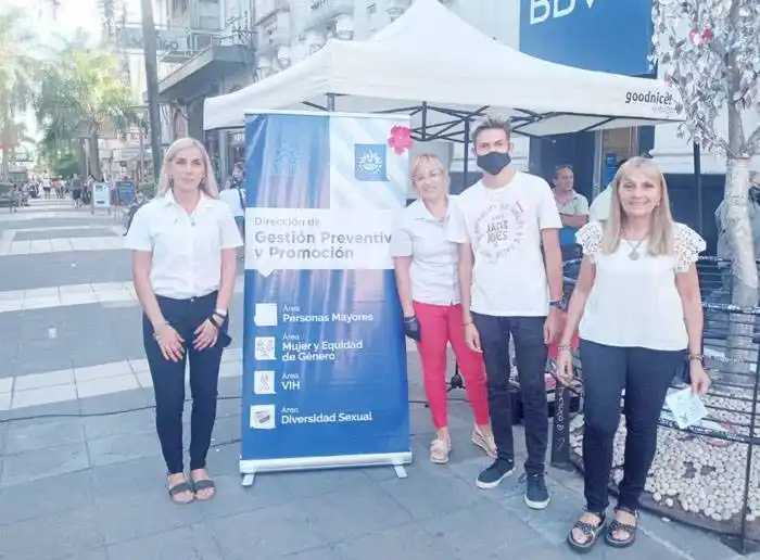El Municipio realizó una jornada de concientización y testeos gratuitos en el Día Internacional del VIH