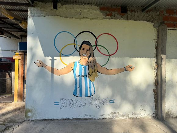 Brenda Rojas, la ídola de todo un barrio que no duerme para verla brillar en los Juegos Olímpicos