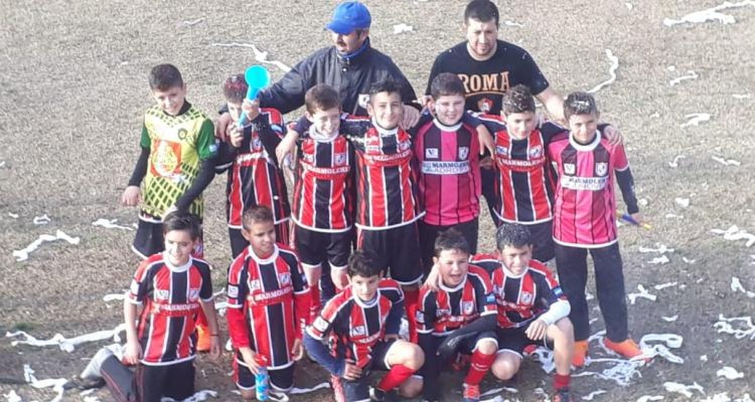La selección Roja de la Liga Infantil gritó campeón en el Provincial 2007