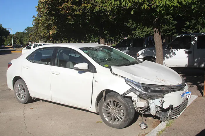Un muerto en accidente, heridos y desmanes en el inicio del año