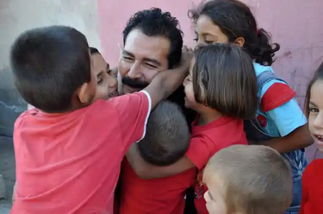 Por el record: Un turco tuvo su hijo número 32 y quiere llegar a tener 50