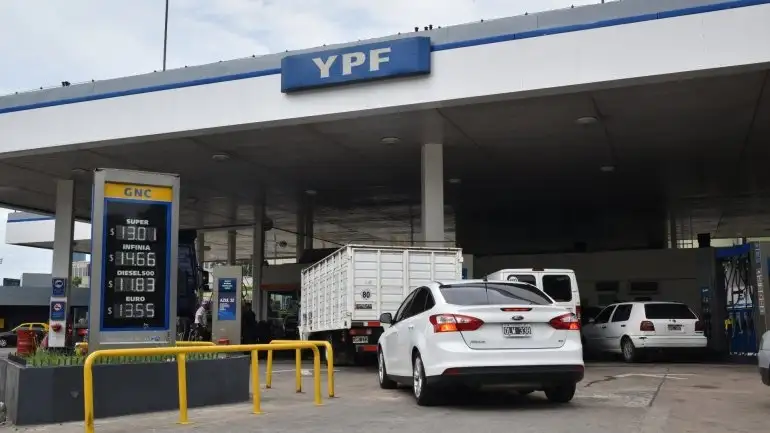 En marzo volverá a aumentar la nafta