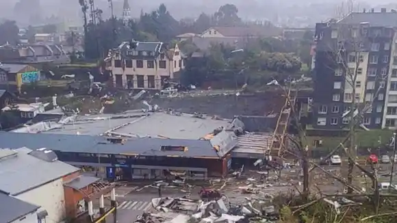 Chile: Un tornado arrasó Puerto Varas y dejó varios heridos y graves daños materiales