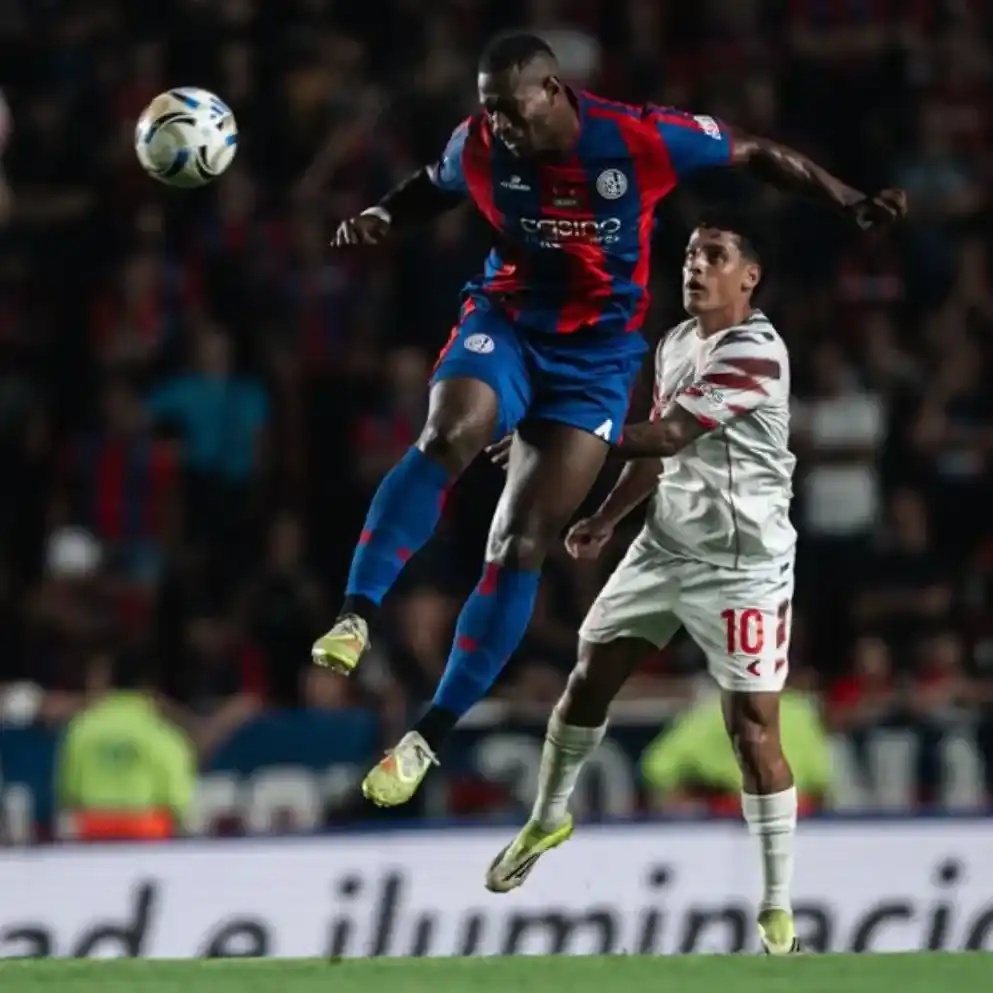 San Lorenzo festejó bajo un diluvio ante Estudiantes
