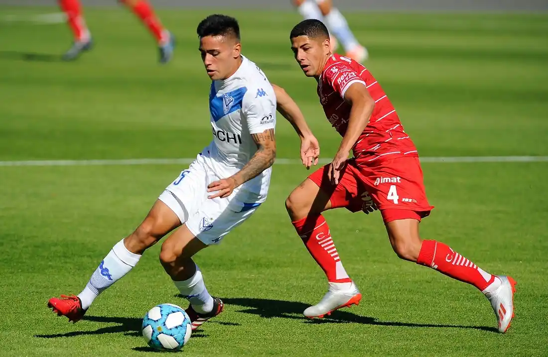 Vélez fue superior pero apenas pudo igualar frente a Huracán