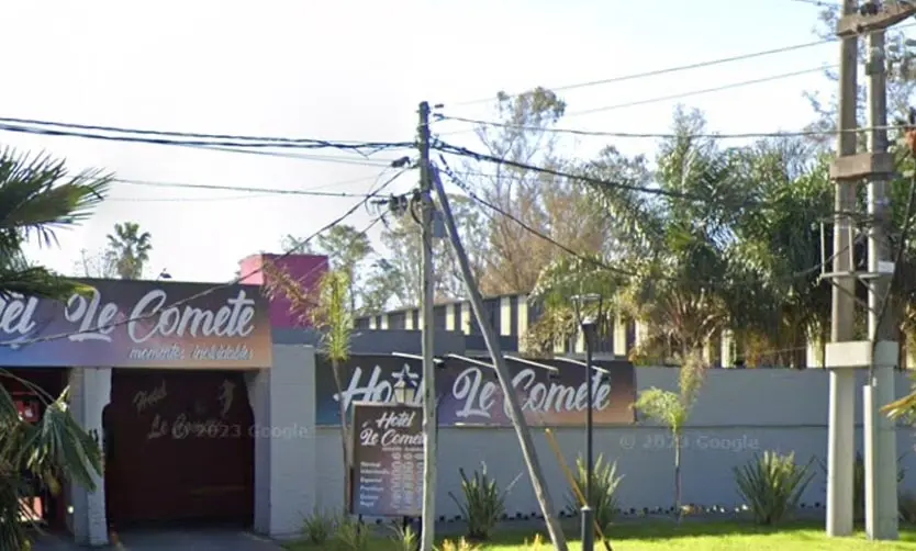 Detienen a un hombre por encerrar más de 12 horas a una mujer en un hotel alojamiento