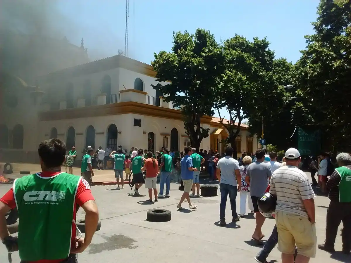 Nuevo paro de municipales en reclamo de un bono en Chascomús