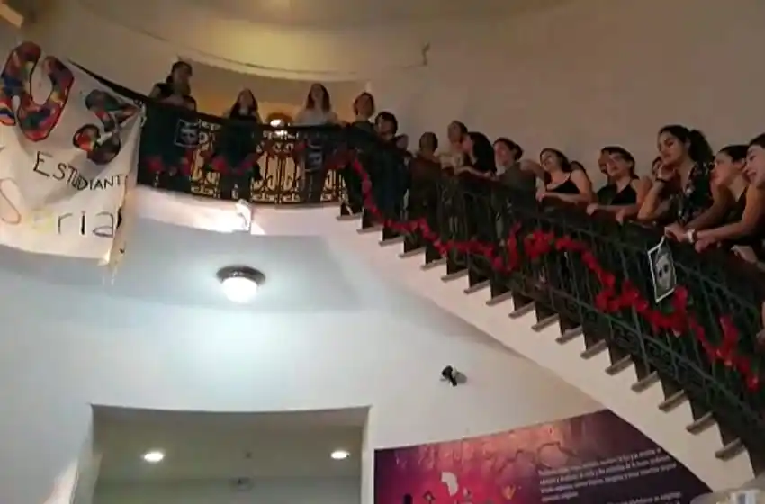 La curiosa manifestación de los alumnos del Nigelia Soria