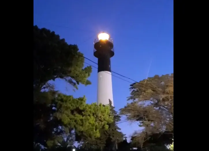 Faro de Quequén: nuevamente en funcionamiento