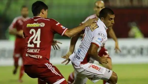 Un grito agónico clasificó al Huracán de los milagros