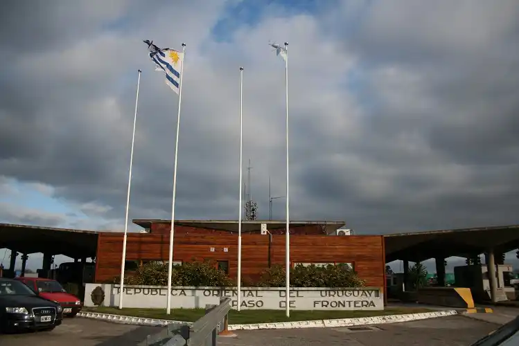 Uruguay seguirá con el cero kilo en frontera para evitar el contrabando y la evasión