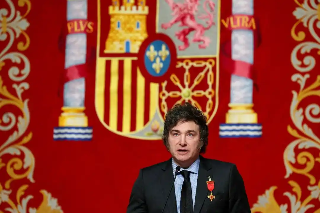 Milei volvió a apuntar contra Pedro Sánchez