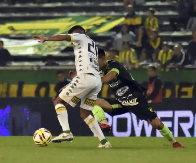 Un golazo le volvió a dar vida al sueño de Defensa
