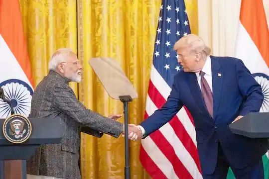 Donald Trump se quejó de las trabas comerciales de India y anunció que habrá un “arancel recíproco”