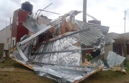 La provincia dispuso un operativo de contención en las zonas afectadas por las intensas lluvias