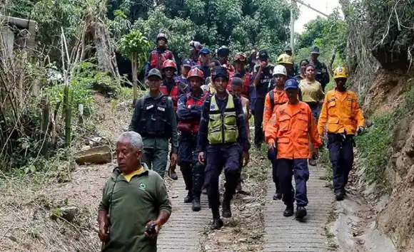 ¡DICEN TENER CONTACTO AUDITIVO CON ELLOS! Buscan a 5 excursionistas extraviados en El Ávila este #20Mar