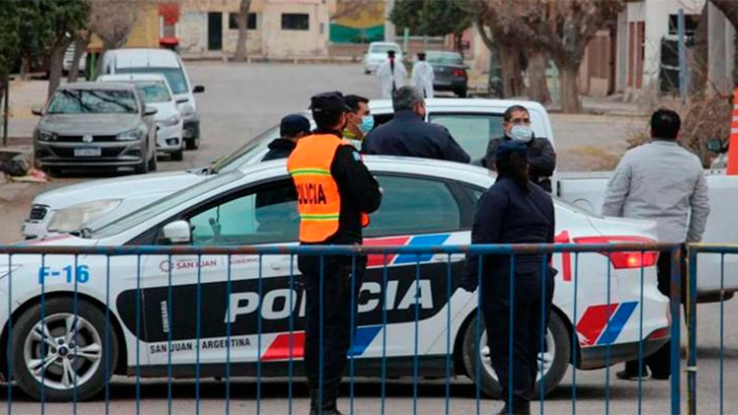 Apuñaló a su hermana y a su cuñado porque se burlaron de él tras el Superclásico