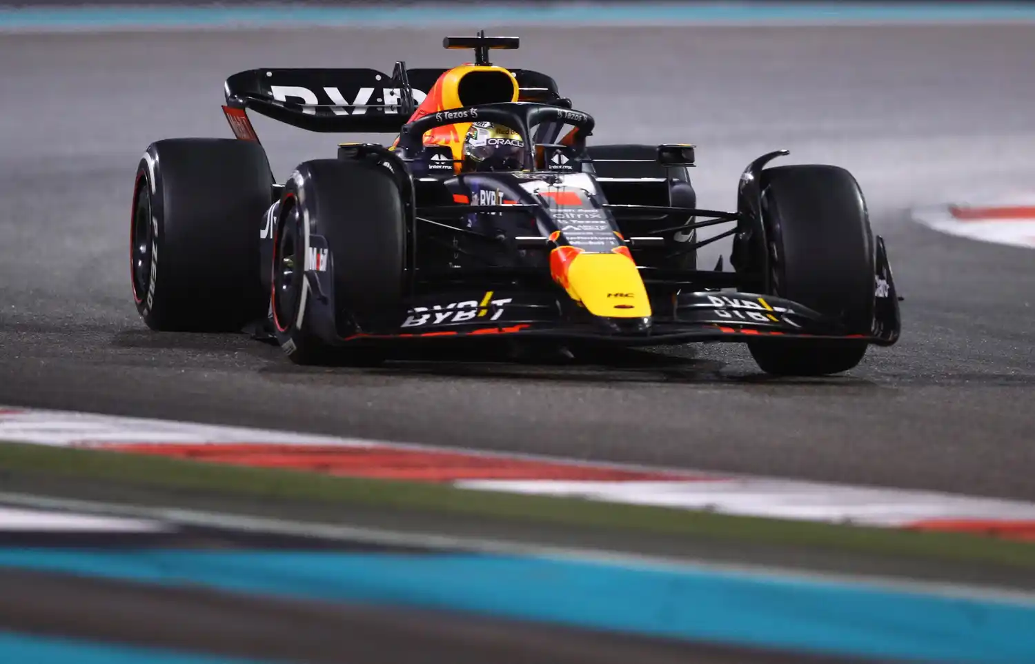 El bicampeón Verstappen lucirá el 1.
