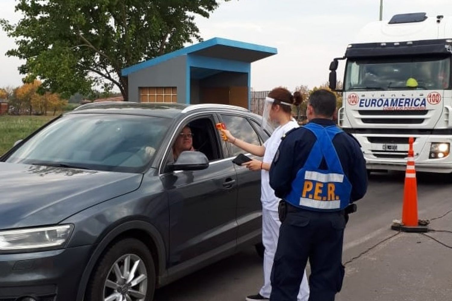 Ratifican que el tránsito entre distintos departamentos sigue prohibido