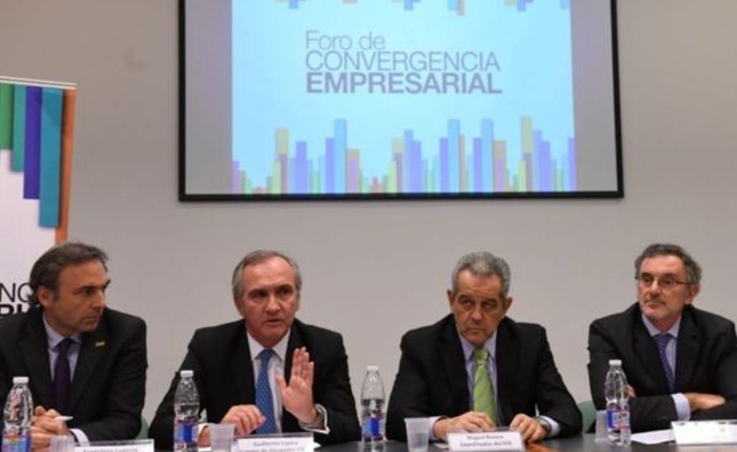 El sector empresarial emitió un duro comunicado contra las políticas del gobierno