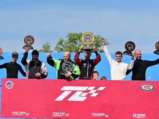 Los ganadores de las distintas divisionales de las RZ en Rafaela.Foto:Facebook Categorías TZ