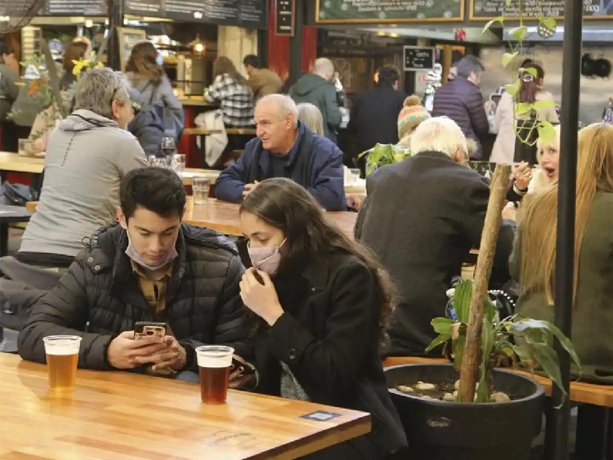 Más de dos millones de argentinos dejaron de ser de clase media en la pandemia