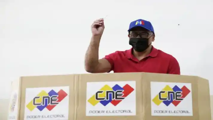 CHAVISMO SIGUE ENCENDIDO CON BORREL: Jorge Rodríguez arremete de nuevo y le dice que “los mirones son de palo”