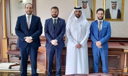 Chidini junto a autoridades de Hassad Foods, empresa subsidiaria de Qatar Investment Authority (QIA).Chidini junto a autoridades de Hassad Foods, empresa subsidiaria de Qatar Investment Authority (QIA).