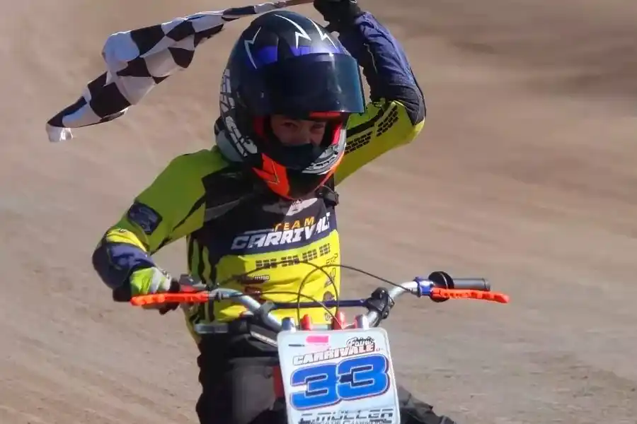 El pequeño esperancino accidentado en el CAM sigue en terapia y la familia pide donaciones