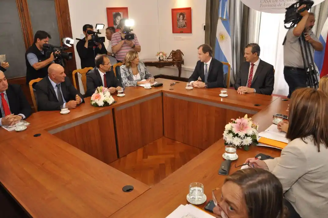 Los tres poderes del Estado coincidieron en “articular redes” para evitar los femicidios