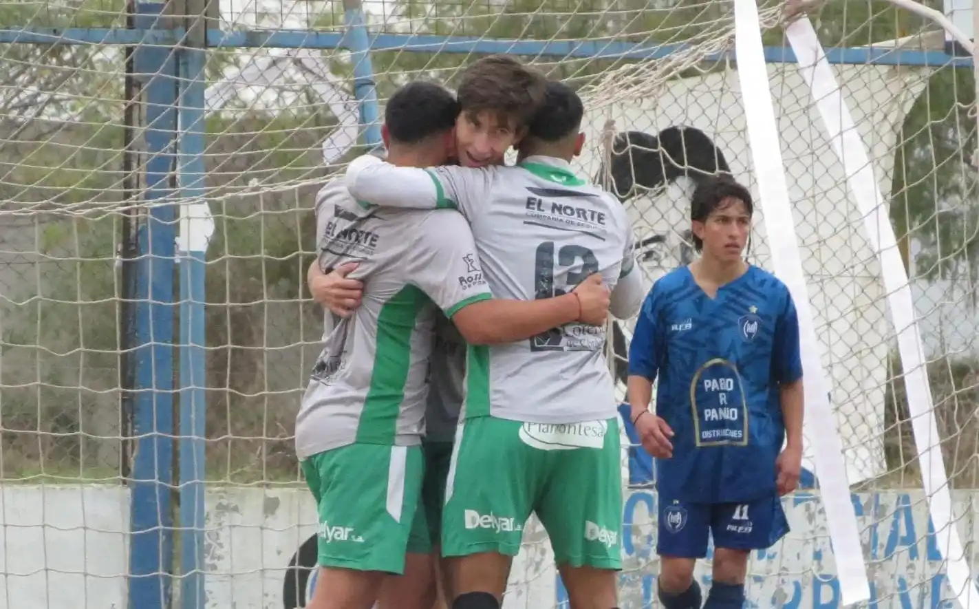 Sportivo, en condición de visitante, goleó a Antártida