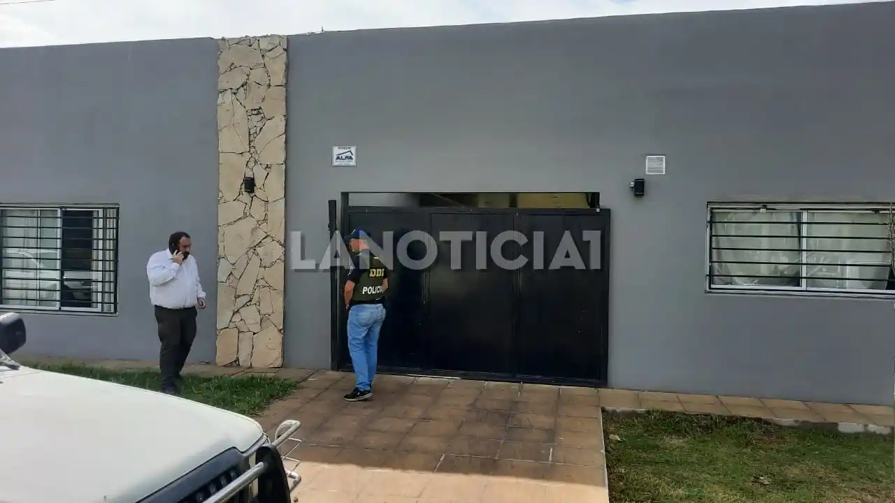 Imagen de uno de los domicilios allanados. Foto: LANOTICIA1.COM