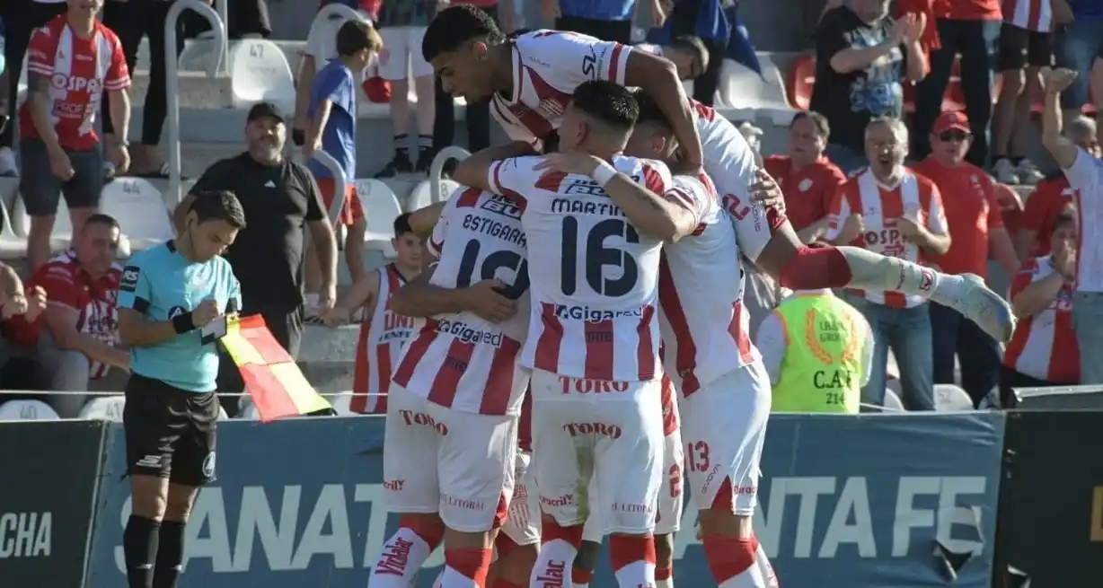 Unión empató 2-2 con Independiente Rivadavia.