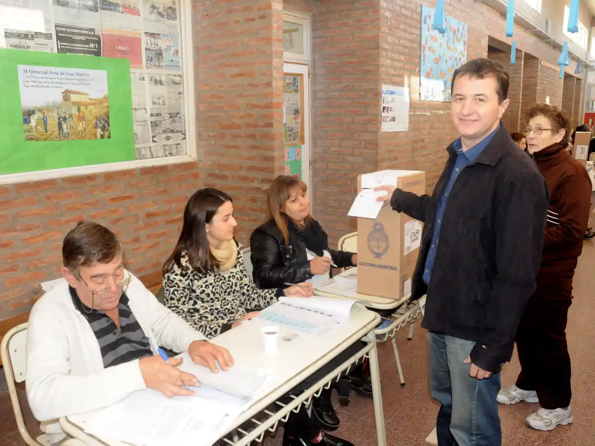 Stoppani: “Es una alegría cumplir con mi deber cívico con la  responsabilidad y el compromiso de siempre”