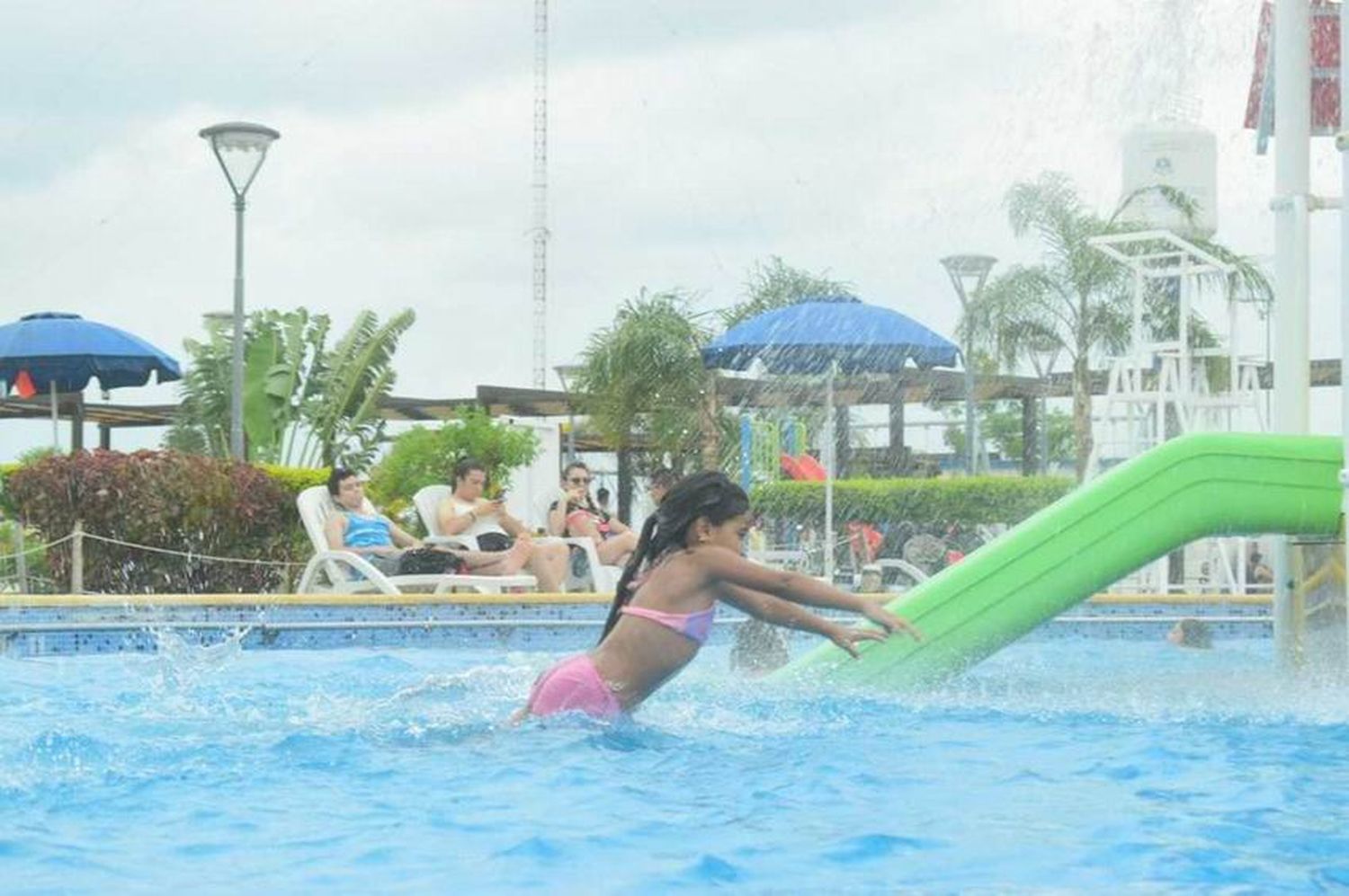 Hoy comienzan las colonias de vacaciones en 
el parque acuático y el Paraíso de los Niños