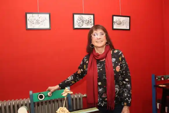 “Insinuando”, muestra de dibujos de Ana María Elgue