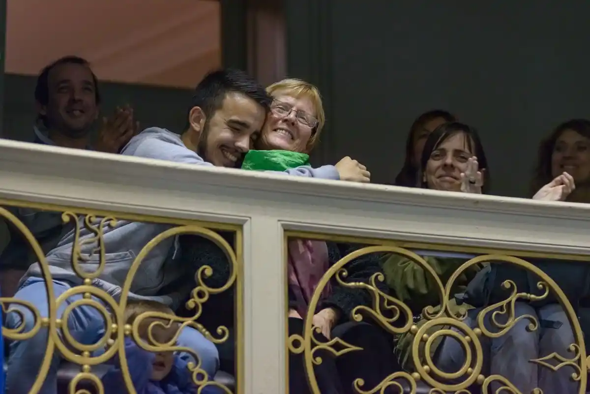 Rosa Bru, mamá de Miguel, fue declarada Personalidad destacada por los Diputados bonaerenses