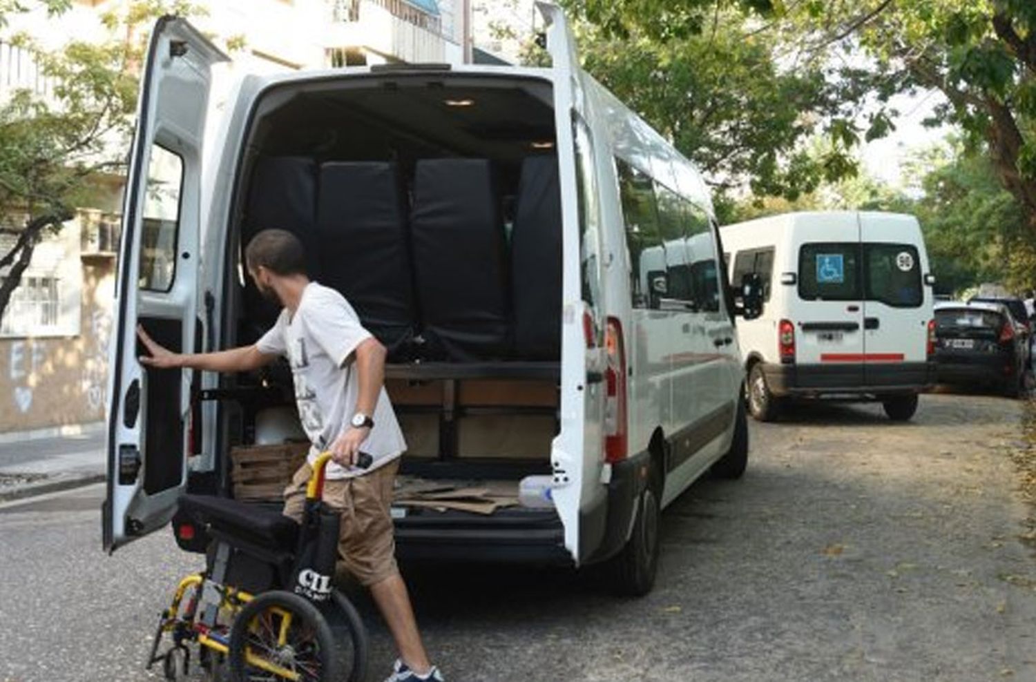 Transportistas de personas con discapacidad toman medidas de fuerza