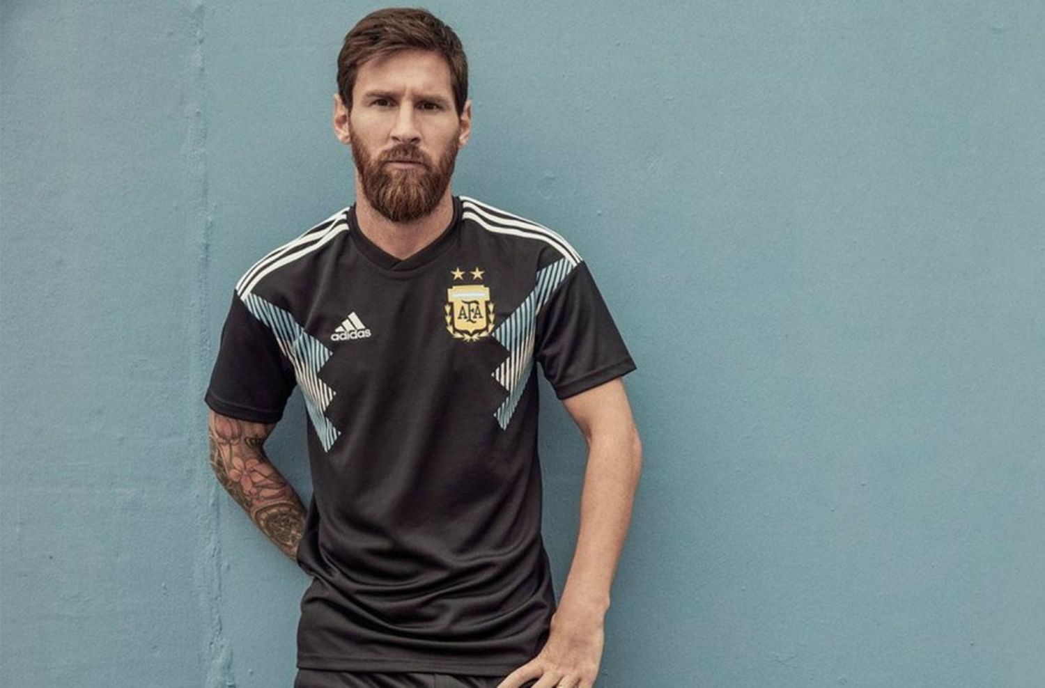 Fútbol: La Selección tiene nueva camiseta alternativa y es toda negra