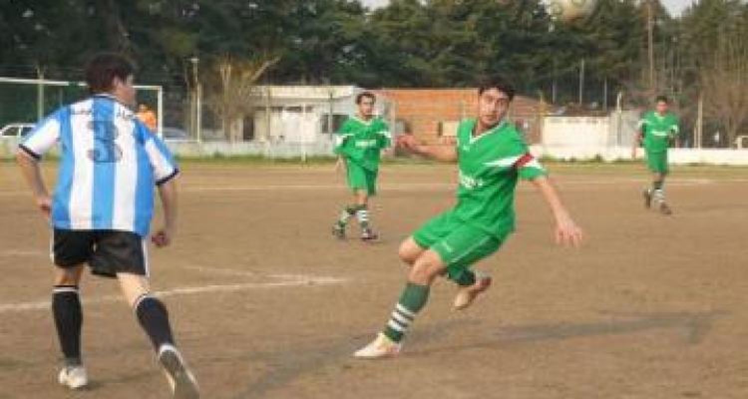 Rivadavia en la zona “A”, Independencia y Banfield en la “B” encabezan el Clausura
