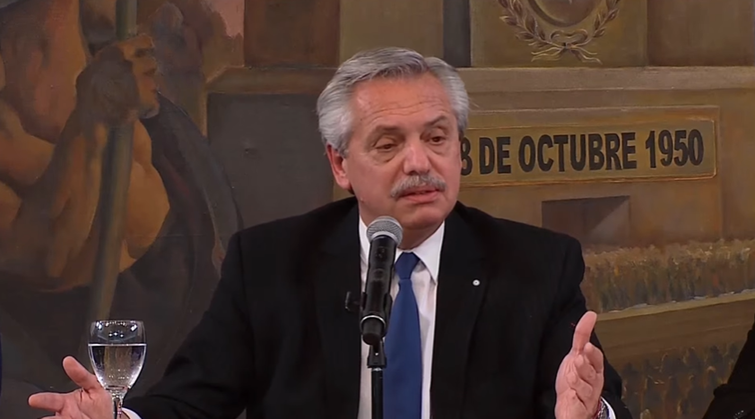 "El poder no pasa por ver quién tiene la lapicera sino por quién tiene la capacidad de convencer", dijo Alberto Fernández