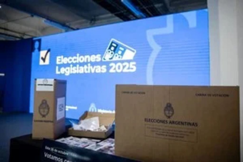 Una importante logística se desplegará para asegurar que urnas y boletas lleguen a cada lugar de votación.  Crédito: CNE