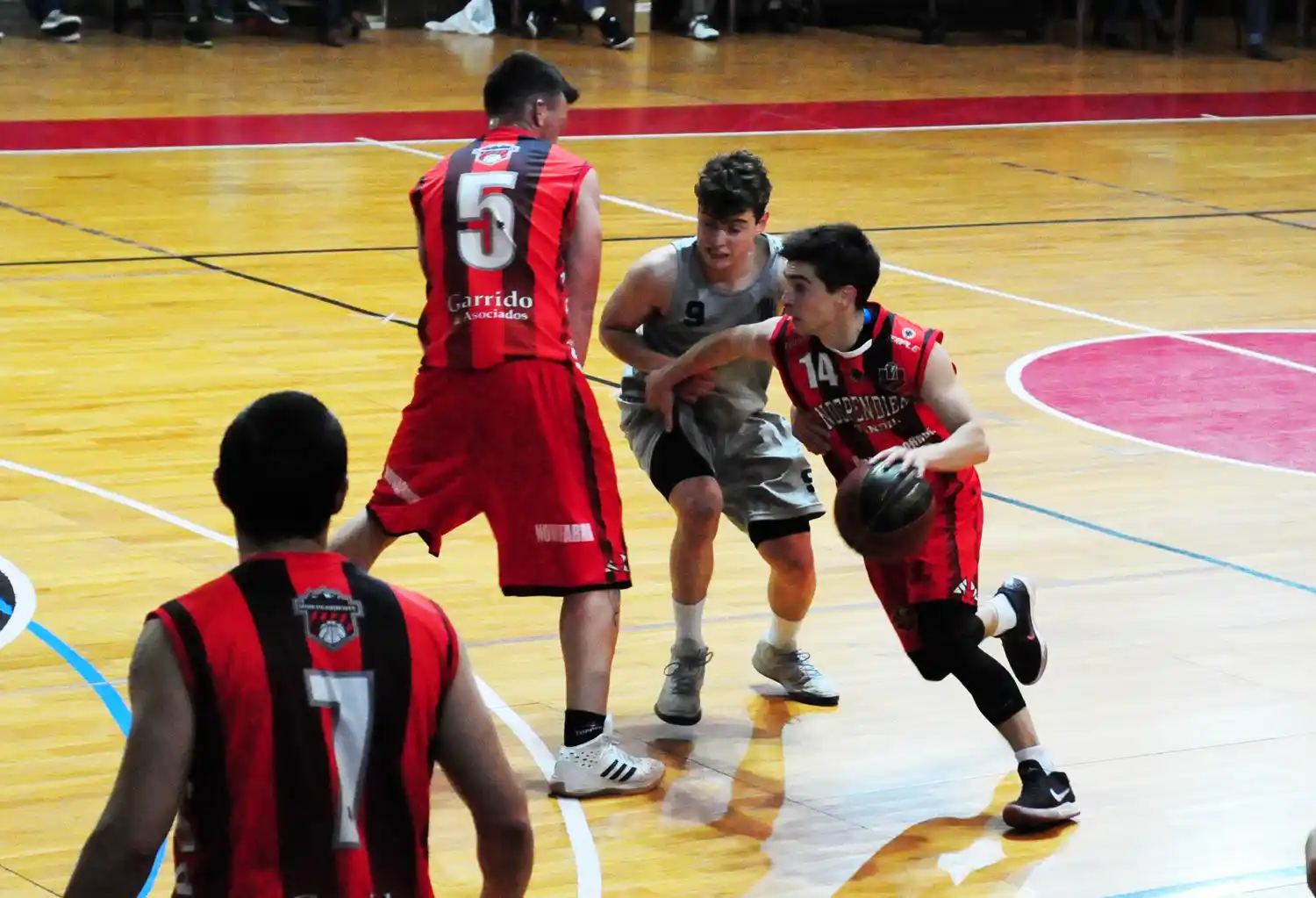 Independiente prevaleció con nitidez y se puso 2-0