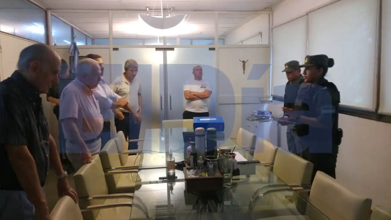 Allanaron la planta de Baggio, un banco y la casa de una ex empleada