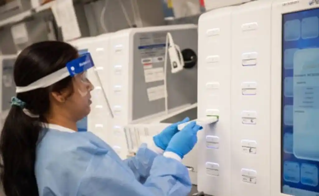 Un cóctel experimental se mostró eficaz para reducir el riesgo de infección al COVID-19